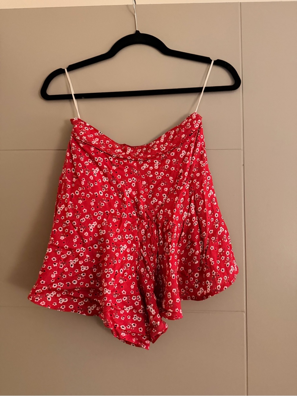 Princess Polly Red Floral Set - Picture 2 of 5